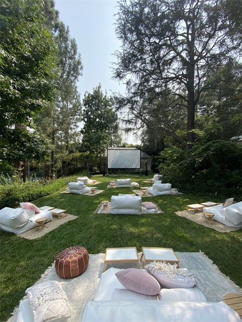soirée projection dehors
